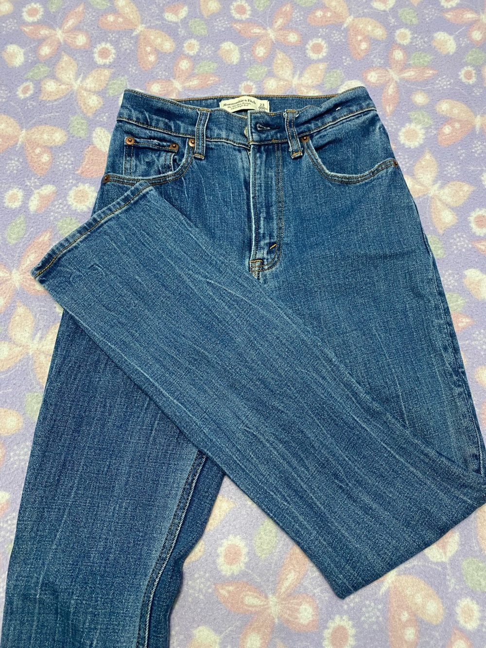 Abercombrie & Fitch The ‘90s slim straight ultra high rise 23 000XS